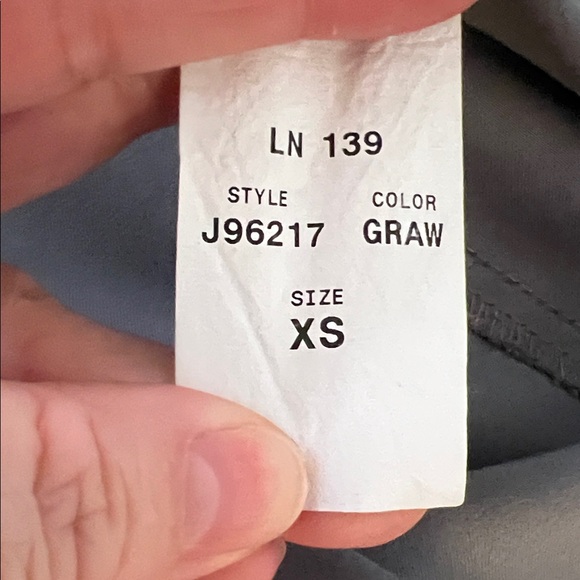 Jaanuu Gray Gold Zip Scrub Top Size XS - Picture 11 of 12